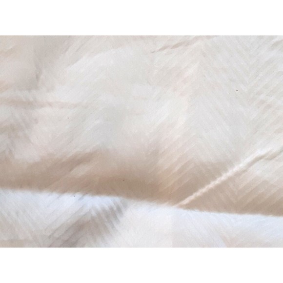 Bloomingdale elegant cream herringbone pattern single standard pillow sham - Picture 4 of 4